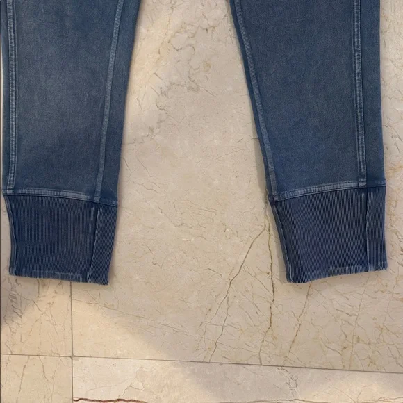 lululemon athletica Women's Blue Jeggings - Picture 2 of 9